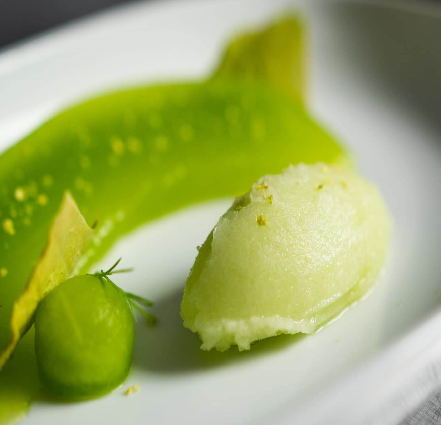 Compressed honeydew melon